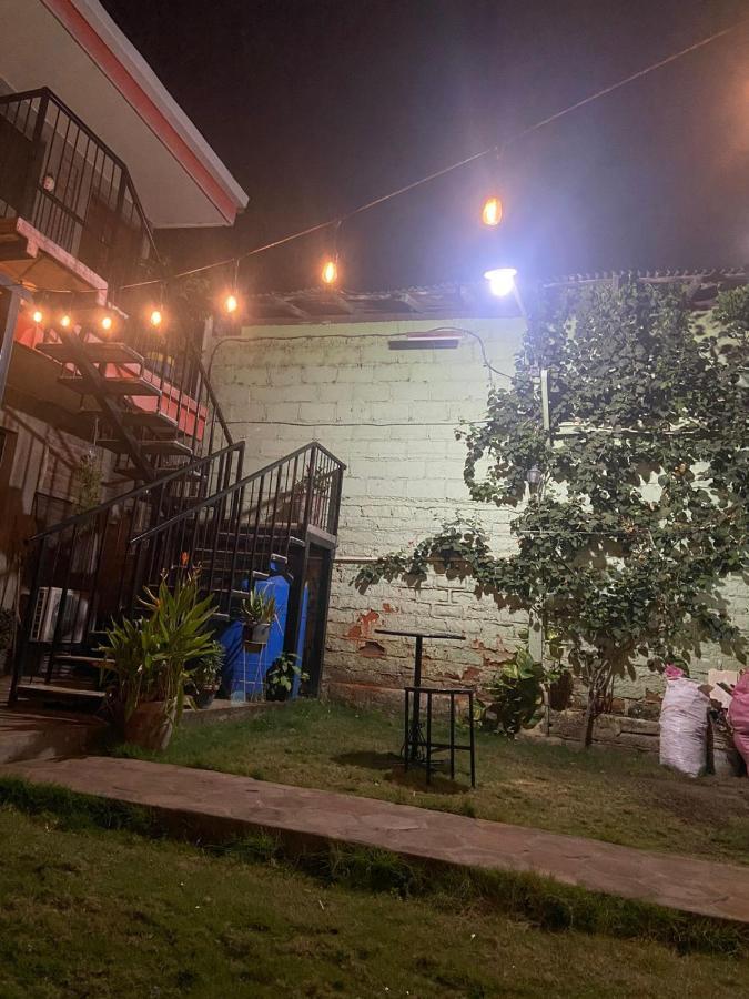 Hostal El Jardin León Εξωτερικό φωτογραφία