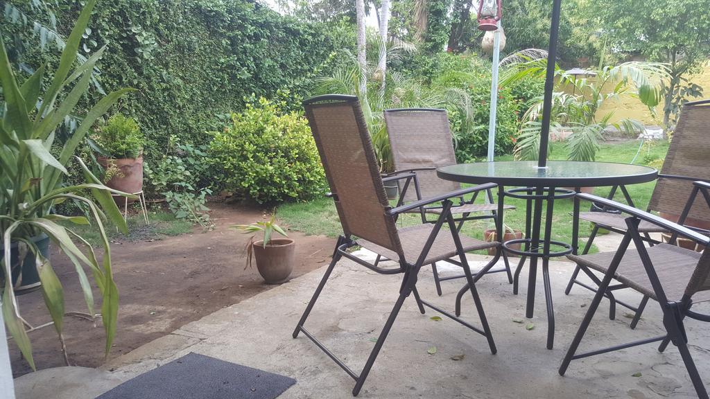 Hostal El Jardin León Εξωτερικό φωτογραφία