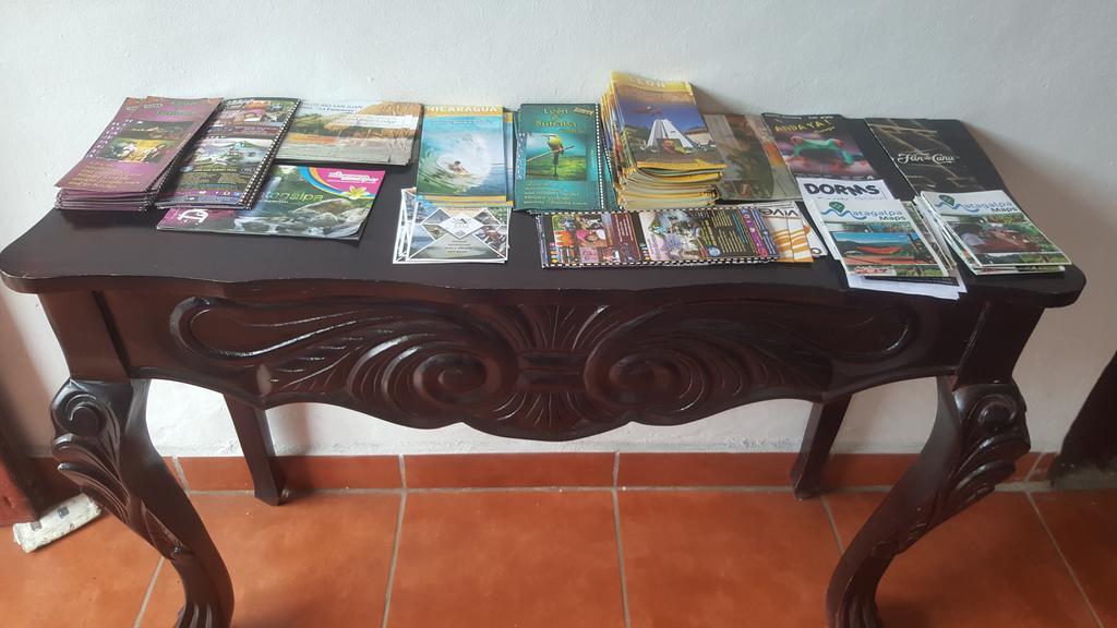 Hostal El Jardin León Εξωτερικό φωτογραφία