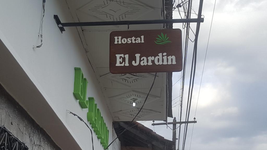 Hostal El Jardin León Εξωτερικό φωτογραφία