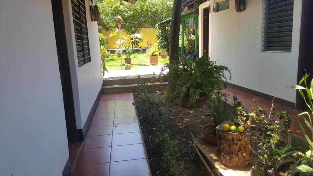Hostal El Jardin León Εξωτερικό φωτογραφία