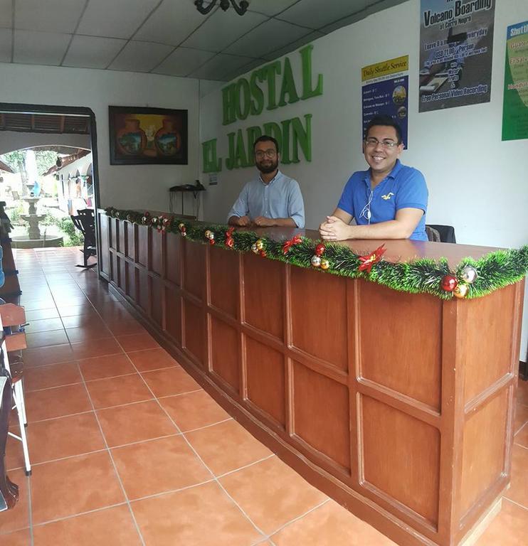 Hostal El Jardin León Εξωτερικό φωτογραφία