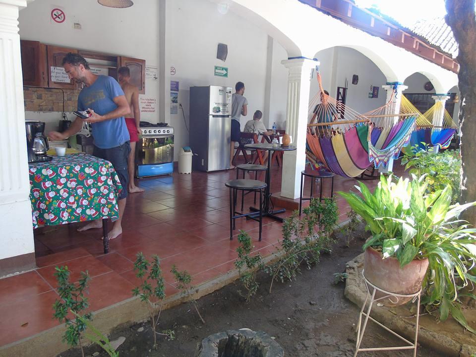Hostal El Jardin León Εξωτερικό φωτογραφία
